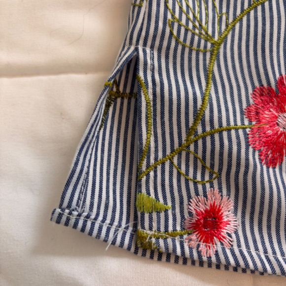 BCBGeneration Womens Embroidered Top XS Striped Butterfly Sleeve Floral Blue - Picture 5 of 8